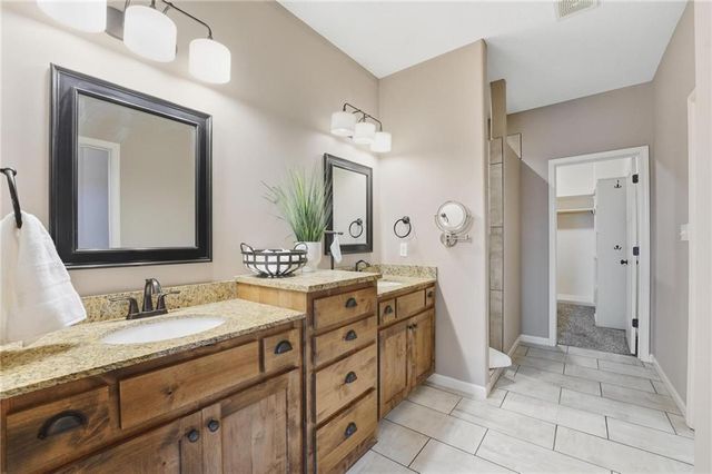 4385 Missouri Drive, Ottawa, KS 66067