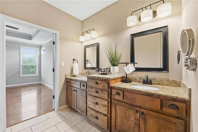 4385 Missouri Drive, Ottawa, KS 66067