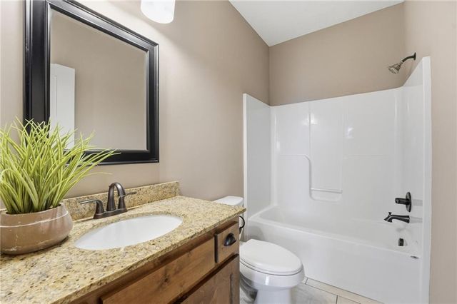 4385 Missouri Drive, Ottawa, KS 66067