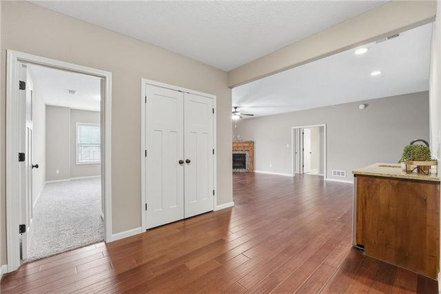 4385 Missouri Drive, Ottawa, KS 66067