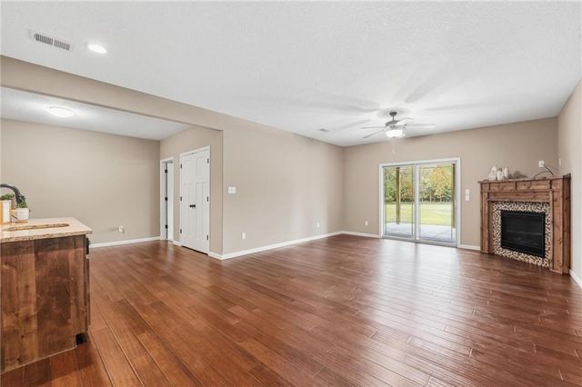 4385 Missouri Drive, Ottawa, KS 66067