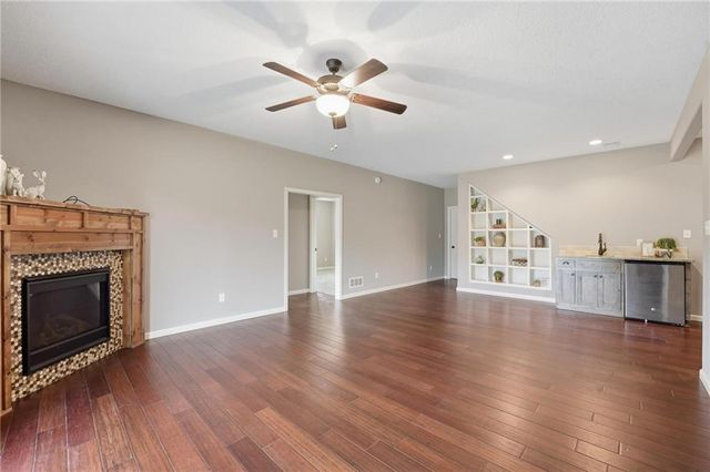 4385 Missouri Drive, Ottawa, KS 66067