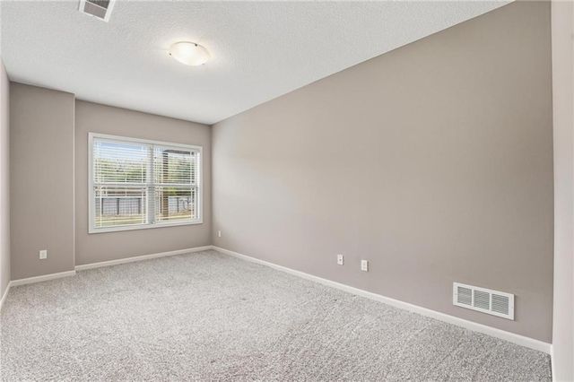 4385 Missouri Drive, Ottawa, KS 66067