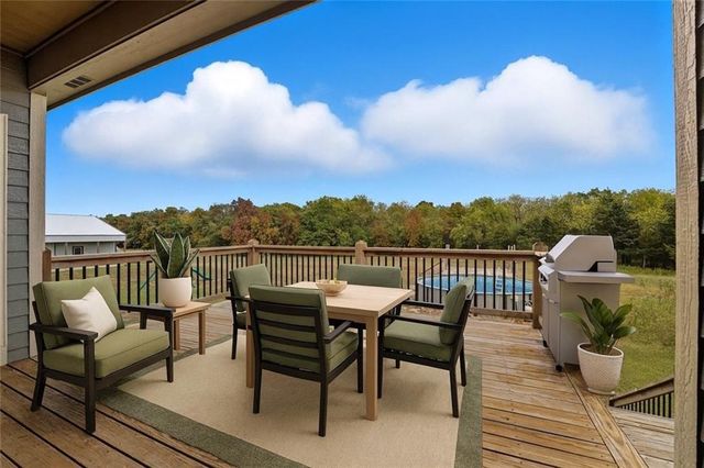 4385 Missouri Drive, Ottawa, KS 66067