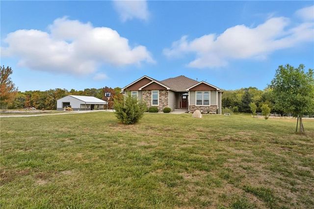 4385 Missouri Drive, Ottawa, KS 66067