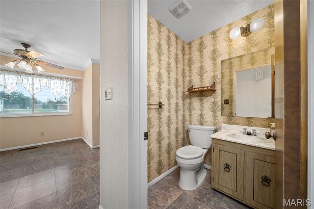 9542 General Lee Drive, St Louis, MO 63126