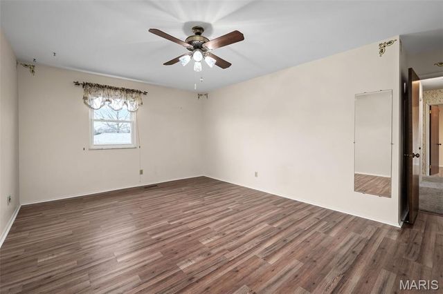 9542 General Lee Drive, St Louis, MO 63126