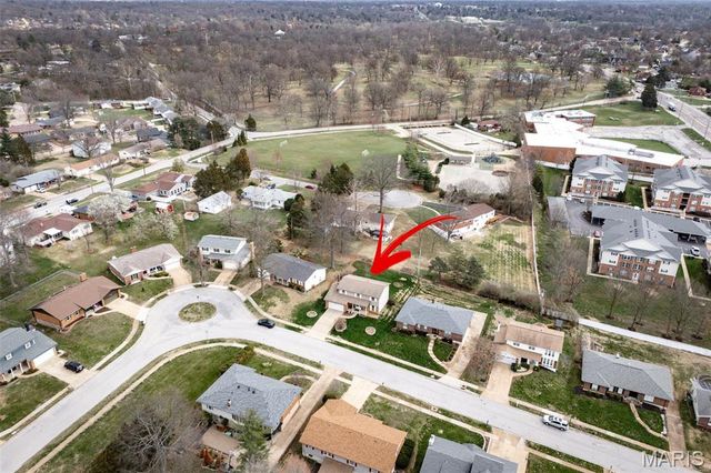 9542 General Lee Drive, St Louis, MO 63126