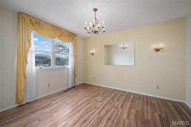 9542 General Lee Drive, St Louis, MO 63126