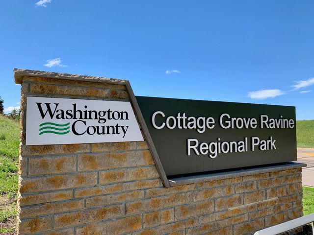 8963 Joliet Avenue S, Cottage Grove, MN 55016