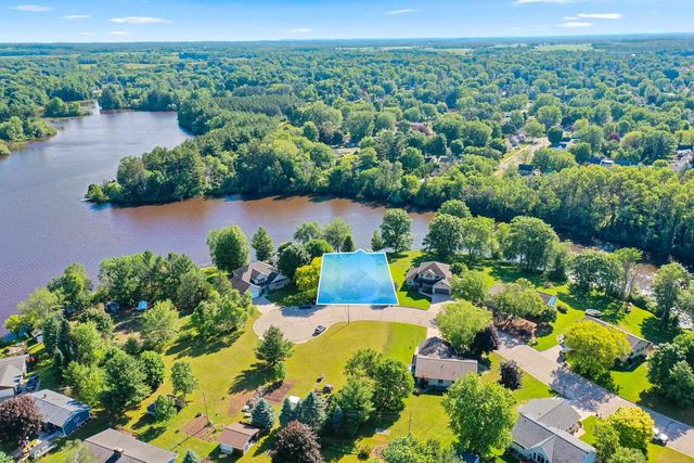 74 SHORE DRIVE, Clintonville, WI 54929