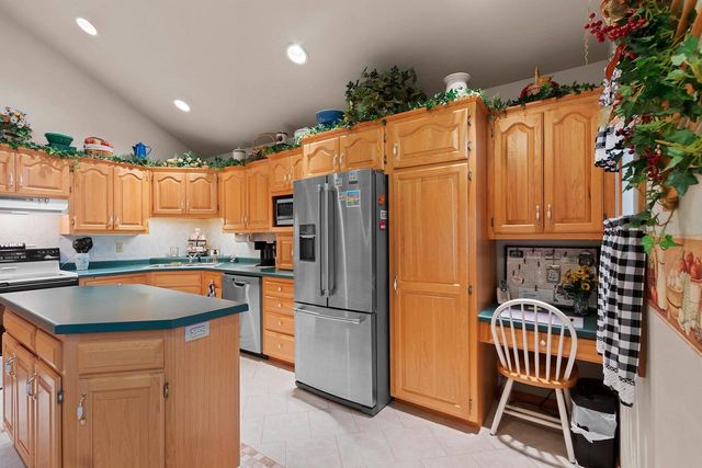 74 SHORE DRIVE, Clintonville, WI 54929