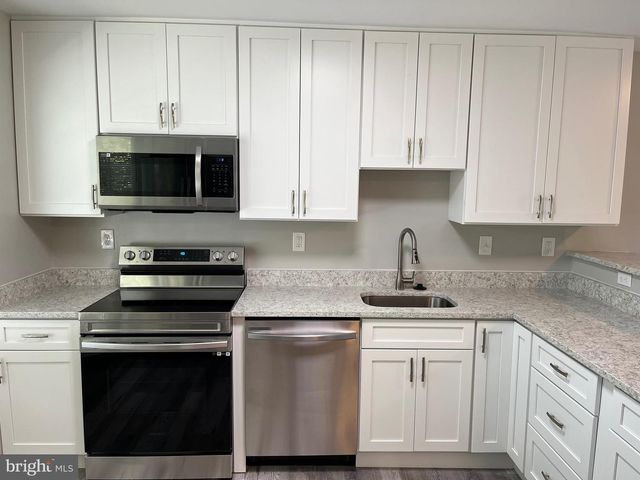 10934 MISSION RIDGE DR, Manassas, VA 20109