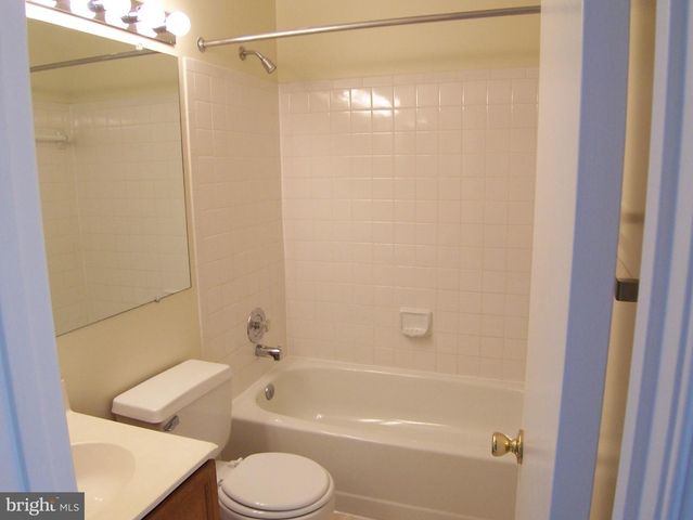 10934 MISSION RIDGE DR, Manassas, VA 20109