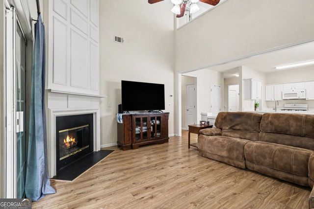 3324 Hampreston Way NW, Kennesaw, GA 30144