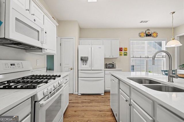 3324 Hampreston Way NW, Kennesaw, GA 30144
