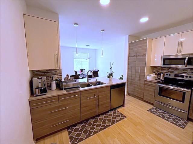 1869 Aspen Lane, Weston, FL 33327