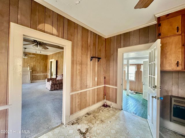 1097 James Street, Robersonville, NC 27871