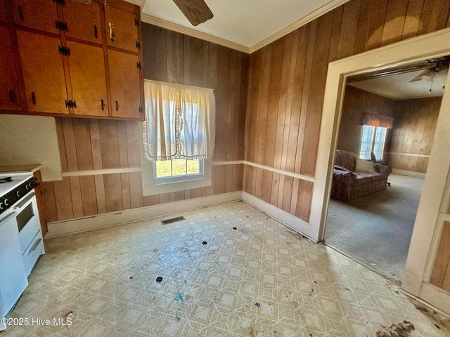 1097 James Street, Robersonville, NC 27871