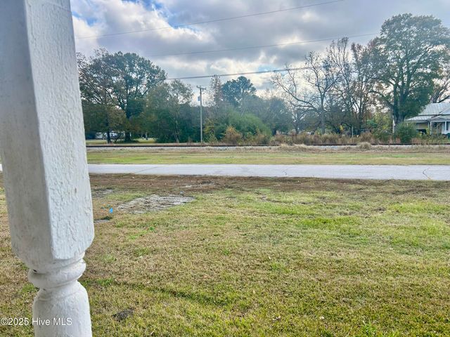 1097 James Street, Robersonville, NC 27871