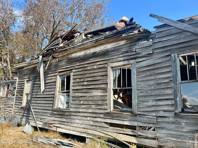 1097 James Street, Robersonville, NC 27871