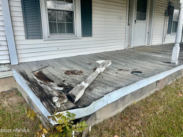 1097 James Street, Robersonville, NC 27871