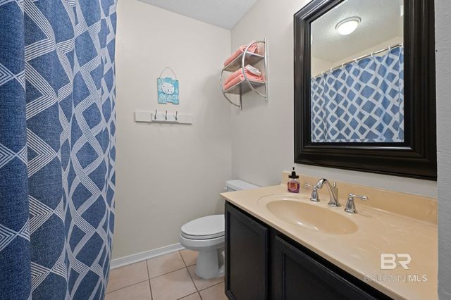 24649 Cross Lane 103, Orange Beach, AL 36561