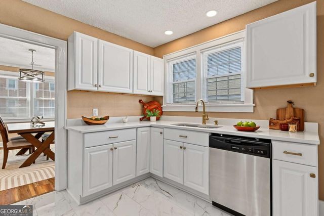 3106 Falligant Avenue, Thunderbolt, GA 31404