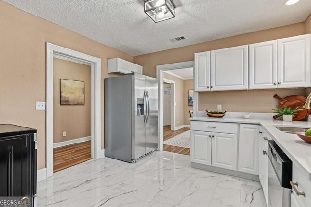 3106 Falligant Avenue, Thunderbolt, GA 31404