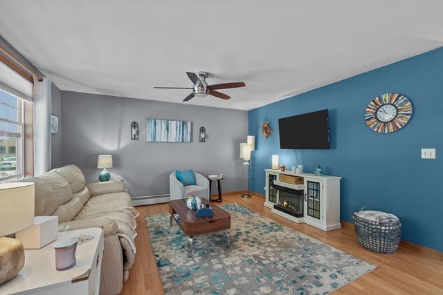 58 Sylvia St, New Bedford, MA 02745