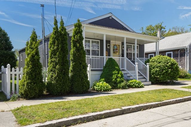 58 Sylvia St, New Bedford, MA 02745