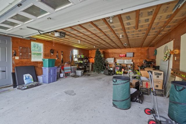 58 Sylvia St, New Bedford, MA 02745