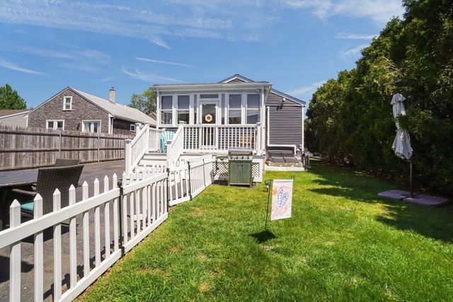 58 Sylvia St, New Bedford, MA 02745