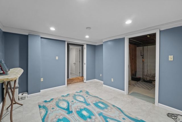 58 Sylvia St, New Bedford, MA 02745