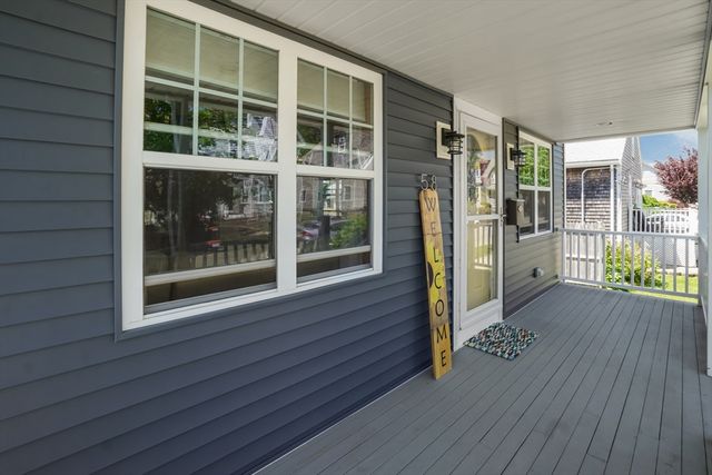 58 Sylvia St, New Bedford, MA 02745