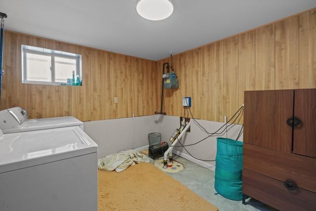 58 Sylvia St, New Bedford, MA 02745