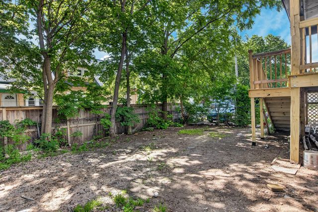 1231 N Main Street, Rockford, IL 61103