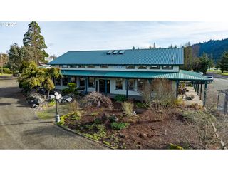8580 OLD HIGHWAY 99, Winston, OR 97496