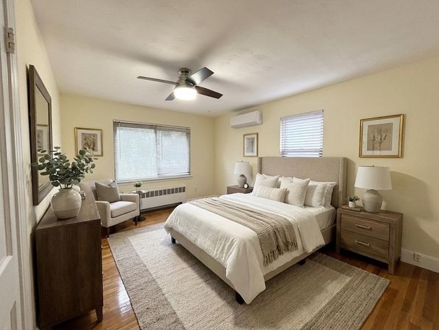 9 Reservoir Rd 2, Brookline, MA 02467