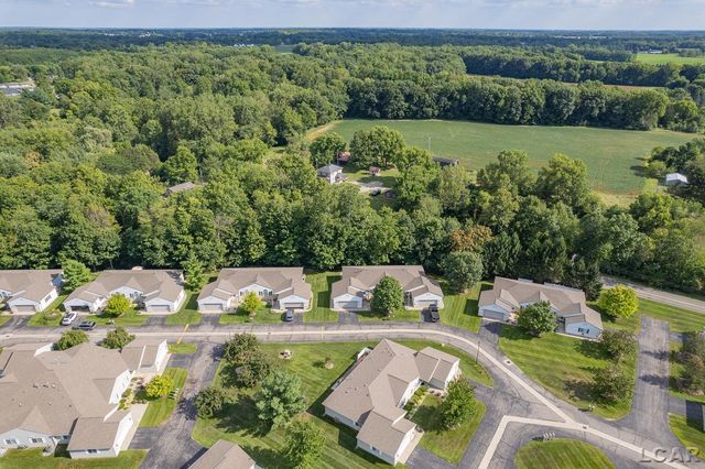 302 Lakewood Drive, Adrian, MI 49221