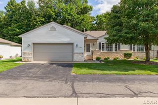 302 Lakewood Drive, Adrian, MI 49221