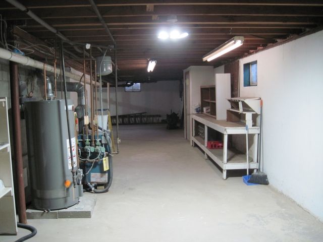 324 Hillside Rd, North Andover, MA 01845