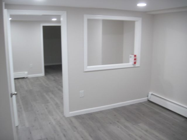 324 Hillside Rd, North Andover, MA 01845