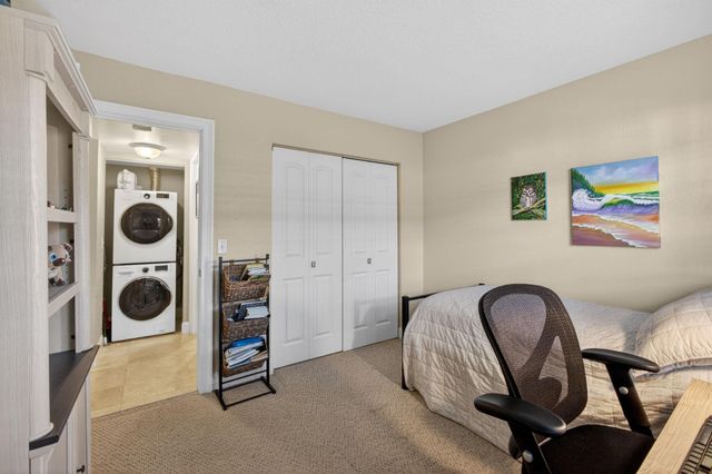 1040 Lake Shore Dr 203, Lake Park, FL 33403