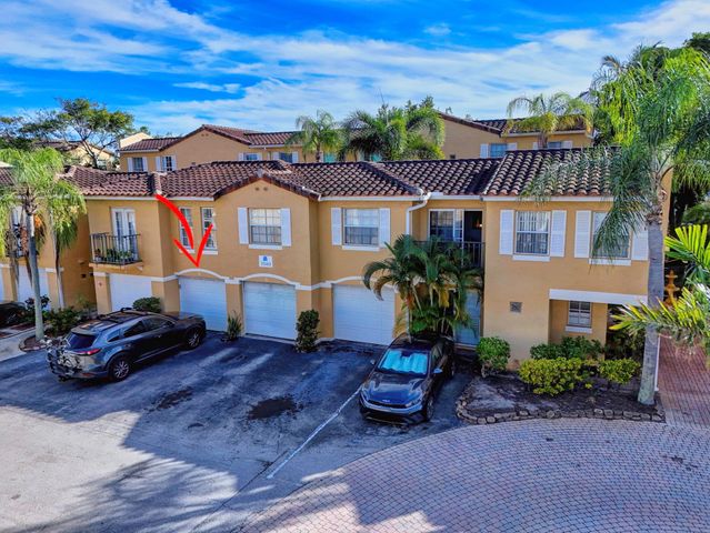 1040 Lake Shore Dr 203, Lake Park, FL 33403