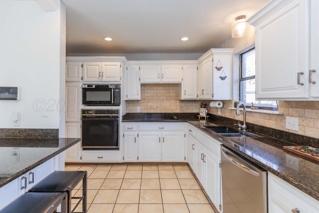 2516 N DOGWOOD Lane, Pampa, TX 79065