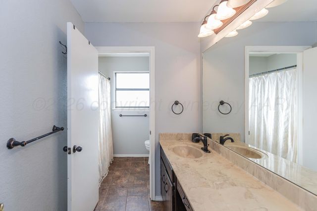 2516 N DOGWOOD Lane, Pampa, TX 79065