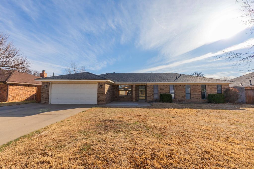 2516 N DOGWOOD Lane, Pampa, TX 79065