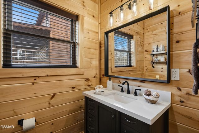 686 Stockton Drive, Sevierville, TN 37876