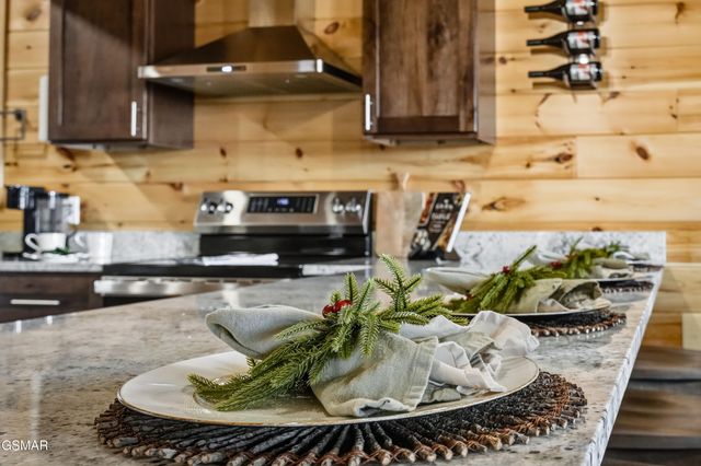 686 Stockton Drive, Sevierville, TN 37876